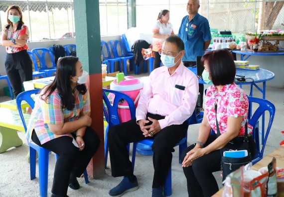 ภาพกิจกรรม  คณะวิทยาศาสตร์และเทคโนโลยี จัดอบรมเชิงปฏิบัติการ เรื่อง การพัฒนาบรรจุภัณฑ์น้ำพริกโบราณกลุ่มศรีเกษตรพัฒนา