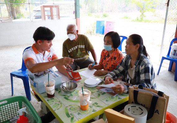 ภาพกิจกรรม  คณะวิทยาศาสตร์และเทคโนโลยี จัดอบรมเชิงปฏิบัติการ เรื่อง การพัฒนาบรรจุภัณฑ์น้ำพริกโบราณกลุ่มศรีเกษตรพัฒนา