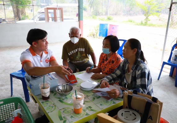 ภาพกิจกรรม  คณะวิทยาศาสตร์และเทคโนโลยี จัดอบรมเชิงปฏิบัติการ เรื่อง การพัฒนาบรรจุภัณฑ์น้ำพริกโบราณกลุ่มศรีเกษตรพัฒนา