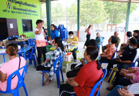 ภาพกิจกรรม  คณะวิทยาศาสตร์และเทคโนโลยี จัดอบรมเชิงปฏิบัติการ เรื่อง การพัฒนาบรรจุภัณฑ์น้ำพริกโบราณกลุ่มศรีเกษตรพัฒนา