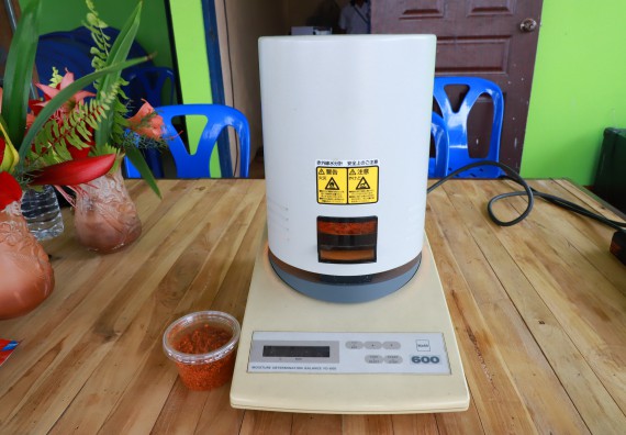 ภาพกิจกรรม  คณะวิทยาศาสตร์และเทคโนโลยี จัดอบรมเชิงปฏิบัติการ เรื่อง การพัฒนาบรรจุภัณฑ์น้ำพริกโบราณกลุ่มศรีเกษตรพัฒนา