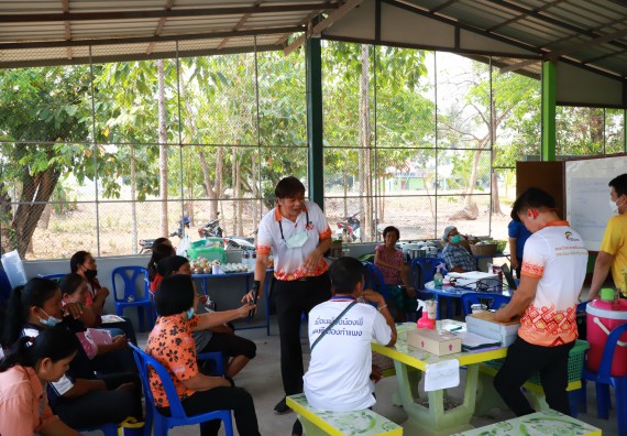 ภาพกิจกรรม  คณะวิทยาศาสตร์และเทคโนโลยี จัดอบรมเชิงปฏิบัติการ เรื่อง การพัฒนาบรรจุภัณฑ์น้ำพริกโบราณกลุ่มศรีเกษตรพัฒนา