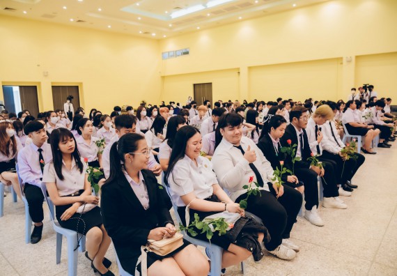 ภาพกิจกรรม  คณะวิทยาศาสตร์และเทคโนโลยี จัดโครงการพัฒนานักศึกษาคณะวิทยาศาสตร์และเทคโนโลยี กิจกรรมปัจฉิมนิเทศนักศึกษาสู่ความสำเร็จ