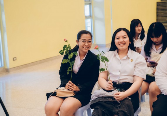 ภาพกิจกรรม  คณะวิทยาศาสตร์และเทคโนโลยี จัดโครงการพัฒนานักศึกษาคณะวิทยาศาสตร์และเทคโนโลยี กิจกรรมปัจฉิมนิเทศนักศึกษาสู่ความสำเร็จ