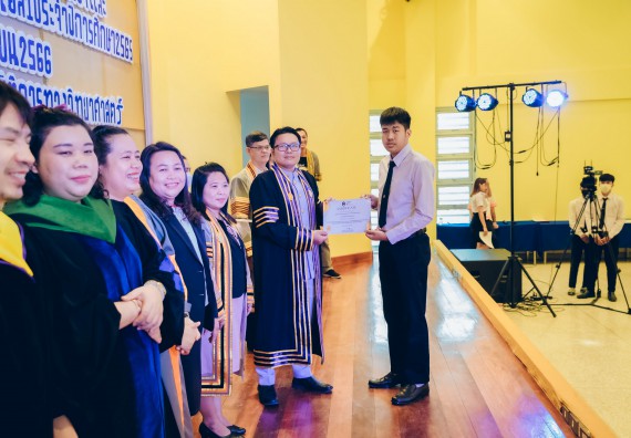 ภาพกิจกรรม  คณะวิทยาศาสตร์และเทคโนโลยี จัดโครงการพัฒนานักศึกษาคณะวิทยาศาสตร์และเทคโนโลยี กิจกรรมปัจฉิมนิเทศนักศึกษาสู่ความสำเร็จ