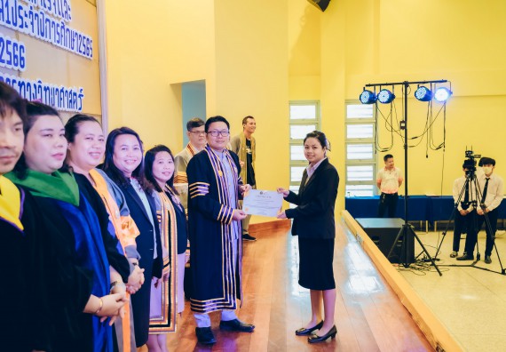 ภาพกิจกรรม  คณะวิทยาศาสตร์และเทคโนโลยี จัดโครงการพัฒนานักศึกษาคณะวิทยาศาสตร์และเทคโนโลยี กิจกรรมปัจฉิมนิเทศนักศึกษาสู่ความสำเร็จ