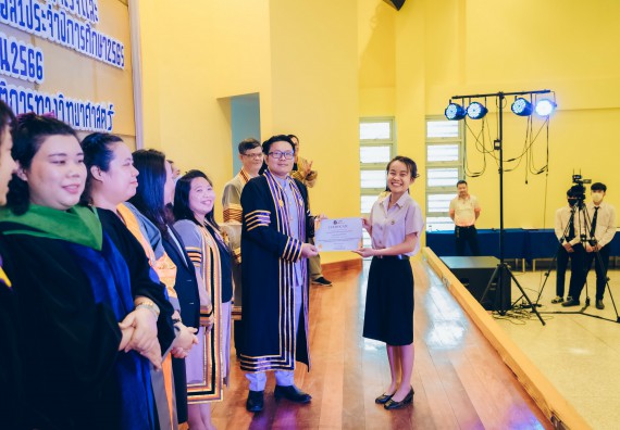 ภาพกิจกรรม  คณะวิทยาศาสตร์และเทคโนโลยี จัดโครงการพัฒนานักศึกษาคณะวิทยาศาสตร์และเทคโนโลยี กิจกรรมปัจฉิมนิเทศนักศึกษาสู่ความสำเร็จ