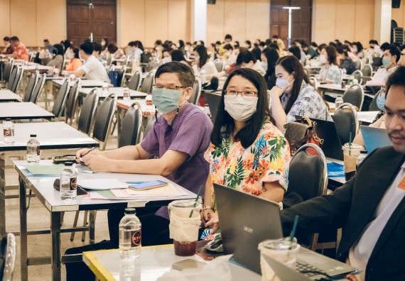 ภาพกิจกรรม  ผู้บริหาร คณาจารย์ และบุคลากร คณะวิทยาศาสตร์และเทคโนโลยีเข้าร่วม โครงการประชุมเชิงปฏิบัติการ “ทบทวนแผนกลยุทธ์ 2566 – 2570 และแผนปฏิบัติราชการ ประจำปี 2566