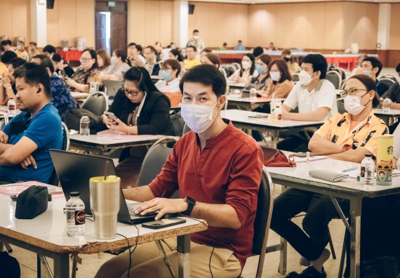 ภาพกิจกรรม  ผู้บริหาร คณาจารย์ และบุคลากร คณะวิทยาศาสตร์และเทคโนโลยีเข้าร่วม โครงการประชุมเชิงปฏิบัติการ “ทบทวนแผนกลยุทธ์ 2566 – 2570 และแผนปฏิบัติราชการ ประจำปี 2566