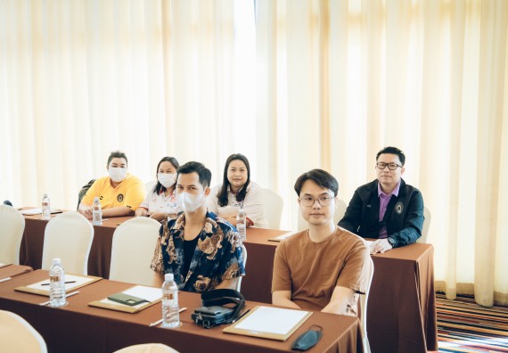 ภาพกิจกรรม  ผู้บริหาร คณาจารย์ และบุคลากร คณะวิทยาศาสตร์และเทคโนโลยีเข้าร่วม โครงการประชุมเชิงปฏิบัติการ “ทบทวนแผนกลยุทธ์ 2566 – 2570 และแผนปฏิบัติราชการ ประจำปี 2566