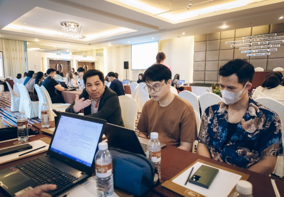 ภาพกิจกรรม  ผู้บริหาร คณาจารย์ และบุคลากร คณะวิทยาศาสตร์และเทคโนโลยีเข้าร่วม โครงการประชุมเชิงปฏิบัติการ “ทบทวนแผนกลยุทธ์ 2566 – 2570 และแผนปฏิบัติราชการ ประจำปี 2566