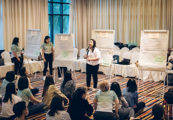 ภาพกิจกรรม  ผู้บริหาร คณาจารย์ และบุคลากร คณะวิทยาศาสตร์และเทคโนโลยีเข้าร่วม โครงการประชุมเชิงปฏิบัติการ “ทบทวนแผนกลยุทธ์ 2566 – 2570 และแผนปฏิบัติราชการ ประจำปี 2566