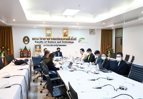 ภาพกิจกรรม  คณะวิทยาศาสตร์และเทคโนโลยี มหาวิทยาลัยราชภัฏกำแพงเพชร ทางคณะฯ ได้ดำเนินการยกร่างสูตรวิทยาศาสตรมหาบัณฑิต สาขาวิชาวิทยาศาสตร์ศึกษา