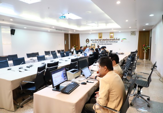 ภาพกิจกรรม  คณะวิทยาศาสตร์และเทคโนโลยี มหาวิทยาลัยราชภัฏกำแพงเพชร ทางคณะฯ ได้ดำเนินการยกร่างสูตรวิทยาศาสตรมหาบัณฑิต สาขาวิชาวิทยาศาสตร์ศึกษา