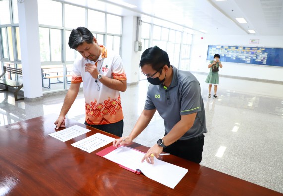 ภาพกิจกรรม  คณะวิทยาศาสตร์และเทคโนโลยี จัดประชุมพิจารณาการลงนามต่อบันทึกข้อตกลงความร่วมมือทางวิชาการ กับโรงเรียนมัธยมศึกษาในจังหวัดกำแพงเพชร