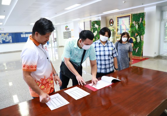 ภาพกิจกรรม  คณะวิทยาศาสตร์และเทคโนโลยี จัดประชุมพิจารณาการลงนามต่อบันทึกข้อตกลงความร่วมมือทางวิชาการ กับโรงเรียนมัธยมศึกษาในจังหวัดกำแพงเพชร