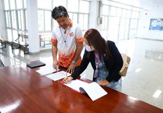 ภาพกิจกรรม  คณะวิทยาศาสตร์และเทคโนโลยี จัดประชุมพิจารณาการลงนามต่อบันทึกข้อตกลงความร่วมมือทางวิชาการ กับโรงเรียนมัธยมศึกษาในจังหวัดกำแพงเพชร