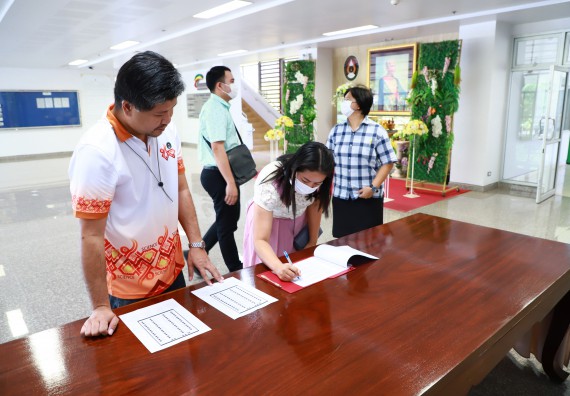 ภาพกิจกรรม  คณะวิทยาศาสตร์และเทคโนโลยี จัดประชุมพิจารณาการลงนามต่อบันทึกข้อตกลงความร่วมมือทางวิชาการ กับโรงเรียนมัธยมศึกษาในจังหวัดกำแพงเพชร