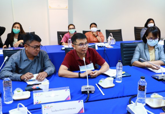 ภาพกิจกรรม  คณะวิทยาศาสตร์และเทคโนโลยี จัดประชุมพิจารณาการลงนามต่อบันทึกข้อตกลงความร่วมมือทางวิชาการ กับโรงเรียนมัธยมศึกษาในจังหวัดกำแพงเพชร