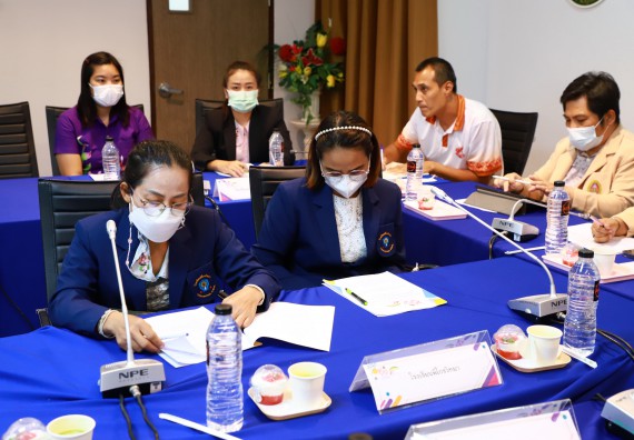 ภาพกิจกรรม  คณะวิทยาศาสตร์และเทคโนโลยี จัดประชุมพิจารณาการลงนามต่อบันทึกข้อตกลงความร่วมมือทางวิชาการ กับโรงเรียนมัธยมศึกษาในจังหวัดกำแพงเพชร