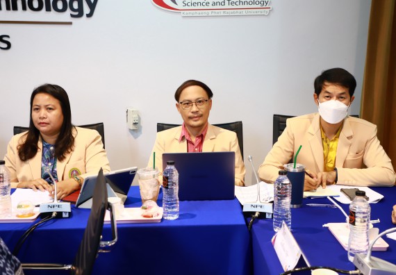 ภาพกิจกรรม  คณะวิทยาศาสตร์และเทคโนโลยี จัดประชุมพิจารณาการลงนามต่อบันทึกข้อตกลงความร่วมมือทางวิชาการ กับโรงเรียนมัธยมศึกษาในจังหวัดกำแพงเพชร