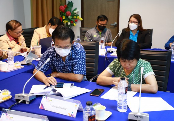 ภาพกิจกรรม  คณะวิทยาศาสตร์และเทคโนโลยี จัดประชุมพิจารณาการลงนามต่อบันทึกข้อตกลงความร่วมมือทางวิชาการ กับโรงเรียนมัธยมศึกษาในจังหวัดกำแพงเพชร