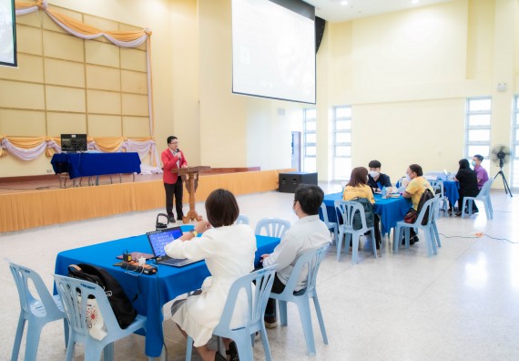 ภาพกิจกรรม  คณะวิทยาศาสตร์และเทคโนโลยี จัดโครงการกิจกรรมอบรมเชิงปฏิบัติการ เรื่อง การเขียนรายงานการประเมินตนเอง ระดับหลักสูตร ประจำปีการศึกษา 2565 ตามเกณฑ์ AUN-QA