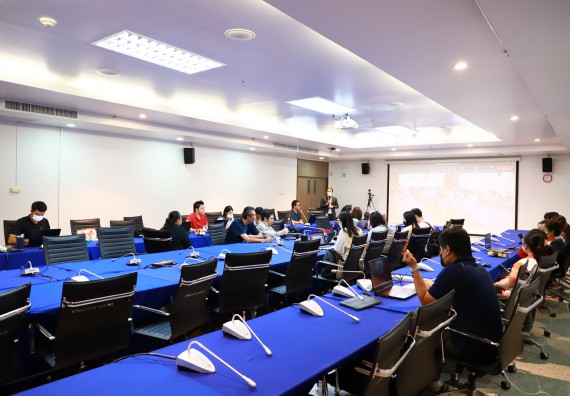 ภาพกิจกรรม   คณะวิทยาศาสตร์และเทคโนโลยี จัดอบรมเชิงปฏิบัติการ เรื่อง เทคนิคการออกแบบป้ายประชาสัมพันธ์ ให้กับอาจารย์และบุคลากรคณะวิทยาศาสตร์และเทคโนโลยี