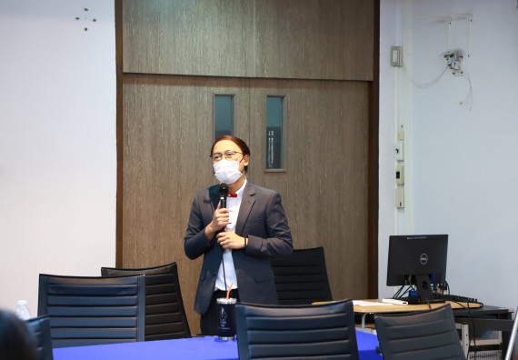 ภาพกิจกรรม   คณะวิทยาศาสตร์และเทคโนโลยี จัดอบรมเชิงปฏิบัติการ เรื่อง เทคนิคการออกแบบป้ายประชาสัมพันธ์ ให้กับอาจารย์และบุคลากรคณะวิทยาศาสตร์และเทคโนโลยี