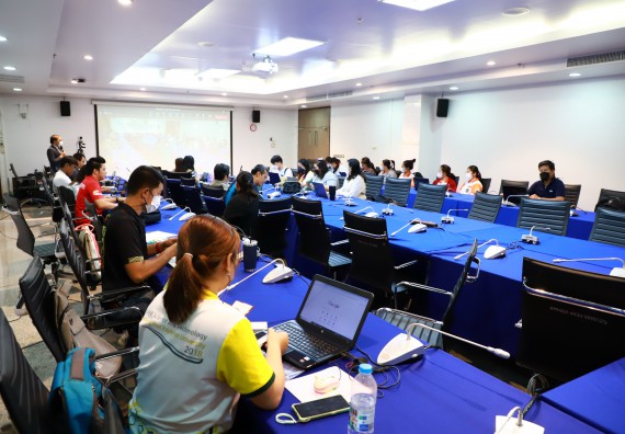 ภาพกิจกรรม   คณะวิทยาศาสตร์และเทคโนโลยี จัดอบรมเชิงปฏิบัติการ เรื่อง เทคนิคการออกแบบป้ายประชาสัมพันธ์ ให้กับอาจารย์และบุคลากรคณะวิทยาศาสตร์และเทคโนโลยี