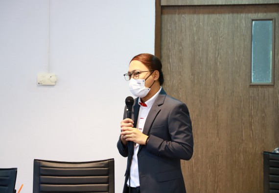 ภาพกิจกรรม   คณะวิทยาศาสตร์และเทคโนโลยี จัดอบรมเชิงปฏิบัติการ เรื่อง เทคนิคการออกแบบป้ายประชาสัมพันธ์ ให้กับอาจารย์และบุคลากรคณะวิทยาศาสตร์และเทคโนโลยี