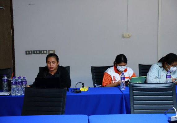 ภาพกิจกรรม   คณะวิทยาศาสตร์และเทคโนโลยี จัดอบรมเชิงปฏิบัติการ เรื่อง เทคนิคการออกแบบป้ายประชาสัมพันธ์ ให้กับอาจารย์และบุคลากรคณะวิทยาศาสตร์และเทคโนโลยี