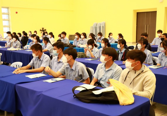 ภาพกิจกรรม  คณะวิทยาศาสตร์และเทคโนโลยี จัดกิจกรรมสร้างเสริมทักษะกระบวนการทางวิทยาศาสตร์สู่มาตรฐานสากล ให้กับนักเรียนระดับชั้นมัธยมศึกษาปีที่ 5 โรงเรียนตากพิทยาคม