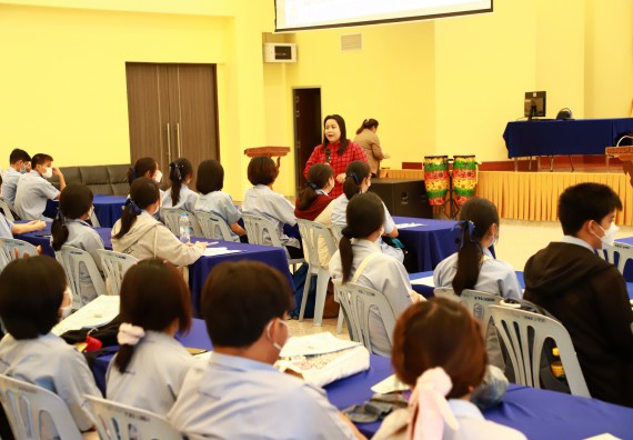 ภาพกิจกรรม  คณะวิทยาศาสตร์และเทคโนโลยี จัดกิจกรรมสร้างเสริมทักษะกระบวนการทางวิทยาศาสตร์สู่มาตรฐานสากล ให้กับนักเรียนระดับชั้นมัธยมศึกษาปีที่ 5 โรงเรียนตากพิทยาคม
