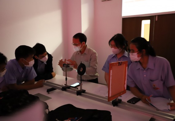 ภาพกิจกรรม  คณะวิทยาศาสตร์และเทคโนโลยี จัดกิจกรรมสร้างเสริมทักษะกระบวนการทางวิทยาศาสตร์สู่มาตรฐานสากล ให้กับนักเรียนระดับชั้นมัธยมศึกษาปีที่ 5 โรงเรียนตากพิทยาคม