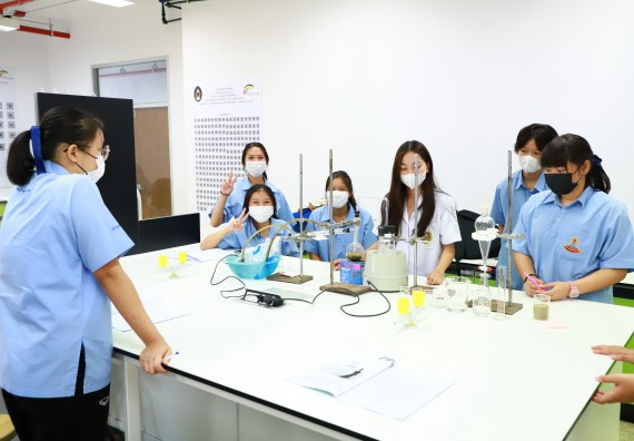 ภาพกิจกรรม  คณะวิทยาศาสตร์และเทคโนโลยี จัดกิจกรรมสร้างเสริมทักษะกระบวนการทางวิทยาศาสตร์สู่มาตรฐานสากล ให้กับนักเรียนระดับชั้นมัธยมศึกษาปีที่ 5 โรงเรียนตากพิทยาคม