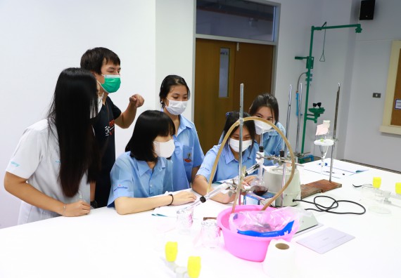 ภาพกิจกรรม  คณะวิทยาศาสตร์และเทคโนโลยี จัดกิจกรรมสร้างเสริมทักษะกระบวนการทางวิทยาศาสตร์สู่มาตรฐานสากล ให้กับนักเรียนระดับชั้นมัธยมศึกษาปีที่ 5 โรงเรียนตากพิทยาคม