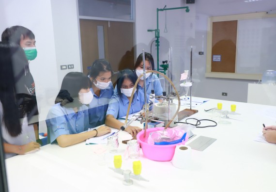 ภาพกิจกรรม  คณะวิทยาศาสตร์และเทคโนโลยี จัดกิจกรรมสร้างเสริมทักษะกระบวนการทางวิทยาศาสตร์สู่มาตรฐานสากล ให้กับนักเรียนระดับชั้นมัธยมศึกษาปีที่ 5 โรงเรียนตากพิทยาคม