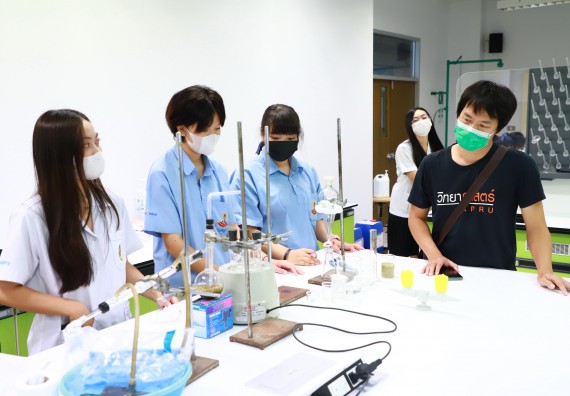 ภาพกิจกรรม  คณะวิทยาศาสตร์และเทคโนโลยี จัดกิจกรรมสร้างเสริมทักษะกระบวนการทางวิทยาศาสตร์สู่มาตรฐานสากล ให้กับนักเรียนระดับชั้นมัธยมศึกษาปีที่ 5 โรงเรียนตากพิทยาคม