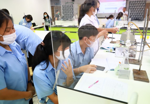 ภาพกิจกรรม  คณะวิทยาศาสตร์และเทคโนโลยี จัดกิจกรรมสร้างเสริมทักษะกระบวนการทางวิทยาศาสตร์สู่มาตรฐานสากล ให้กับนักเรียนระดับชั้นมัธยมศึกษาปีที่ 5 โรงเรียนตากพิทยาคม