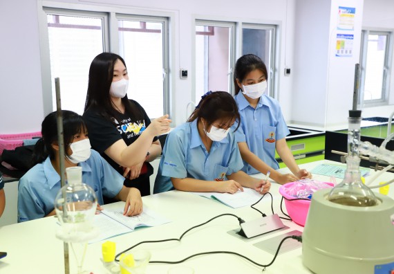 ภาพกิจกรรม  คณะวิทยาศาสตร์และเทคโนโลยี จัดกิจกรรมสร้างเสริมทักษะกระบวนการทางวิทยาศาสตร์สู่มาตรฐานสากล ให้กับนักเรียนระดับชั้นมัธยมศึกษาปีที่ 5 โรงเรียนตากพิทยาคม