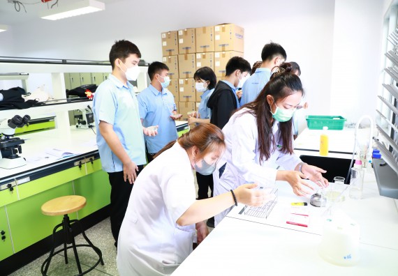 ภาพกิจกรรม  คณะวิทยาศาสตร์และเทคโนโลยี จัดกิจกรรมสร้างเสริมทักษะกระบวนการทางวิทยาศาสตร์สู่มาตรฐานสากล ให้กับนักเรียนระดับชั้นมัธยมศึกษาปีที่ 5 โรงเรียนตากพิทยาคม