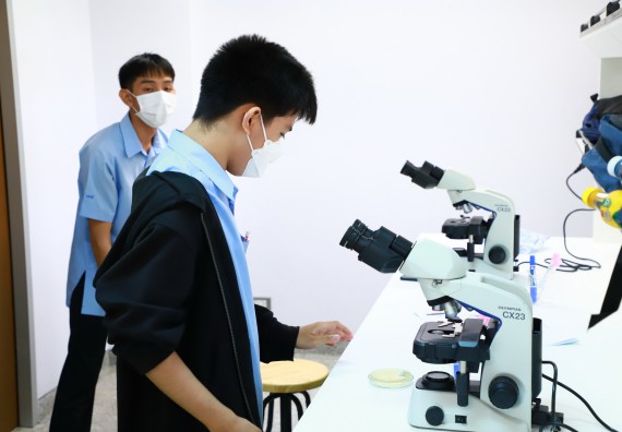 ภาพกิจกรรม  คณะวิทยาศาสตร์และเทคโนโลยี จัดกิจกรรมสร้างเสริมทักษะกระบวนการทางวิทยาศาสตร์สู่มาตรฐานสากล ให้กับนักเรียนระดับชั้นมัธยมศึกษาปีที่ 5 โรงเรียนตากพิทยาคม