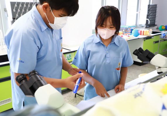 ภาพกิจกรรม  คณะวิทยาศาสตร์และเทคโนโลยี จัดกิจกรรมสร้างเสริมทักษะกระบวนการทางวิทยาศาสตร์สู่มาตรฐานสากล ให้กับนักเรียนระดับชั้นมัธยมศึกษาปีที่ 5 โรงเรียนตากพิทยาคม