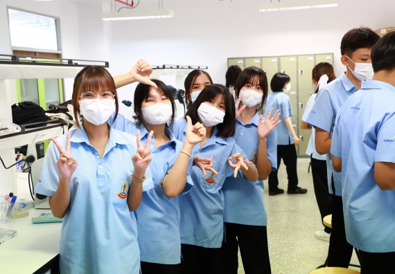 ภาพกิจกรรม  คณะวิทยาศาสตร์และเทคโนโลยี จัดกิจกรรมสร้างเสริมทักษะกระบวนการทางวิทยาศาสตร์สู่มาตรฐานสากล ให้กับนักเรียนระดับชั้นมัธยมศึกษาปีที่ 5 โรงเรียนตากพิทยาคม