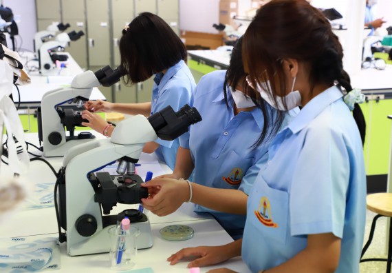 ภาพกิจกรรม  คณะวิทยาศาสตร์และเทคโนโลยี จัดกิจกรรมสร้างเสริมทักษะกระบวนการทางวิทยาศาสตร์สู่มาตรฐานสากล ให้กับนักเรียนระดับชั้นมัธยมศึกษาปีที่ 5 โรงเรียนตากพิทยาคม