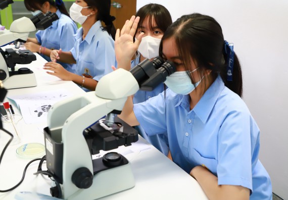 ภาพกิจกรรม  คณะวิทยาศาสตร์และเทคโนโลยี จัดกิจกรรมสร้างเสริมทักษะกระบวนการทางวิทยาศาสตร์สู่มาตรฐานสากล ให้กับนักเรียนระดับชั้นมัธยมศึกษาปีที่ 5 โรงเรียนตากพิทยาคม