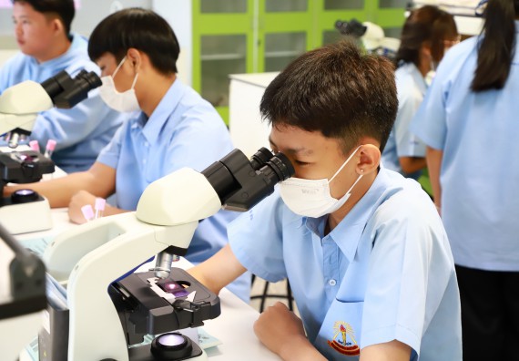 ภาพกิจกรรม  คณะวิทยาศาสตร์และเทคโนโลยี จัดกิจกรรมสร้างเสริมทักษะกระบวนการทางวิทยาศาสตร์สู่มาตรฐานสากล ให้กับนักเรียนระดับชั้นมัธยมศึกษาปีที่ 5 โรงเรียนตากพิทยาคม