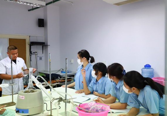 ภาพกิจกรรม  คณะวิทยาศาสตร์และเทคโนโลยี จัดกิจกรรมสร้างเสริมทักษะกระบวนการทางวิทยาศาสตร์สู่มาตรฐานสากล ให้กับนักเรียนระดับชั้นมัธยมศึกษาปีที่ 5 โรงเรียนตากพิทยาคม