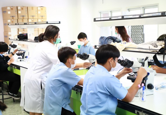 ภาพกิจกรรม  คณะวิทยาศาสตร์และเทคโนโลยี จัดกิจกรรมสร้างเสริมทักษะกระบวนการทางวิทยาศาสตร์สู่มาตรฐานสากล ให้กับนักเรียนระดับชั้นมัธยมศึกษาปีที่ 5 โรงเรียนตากพิทยาคม